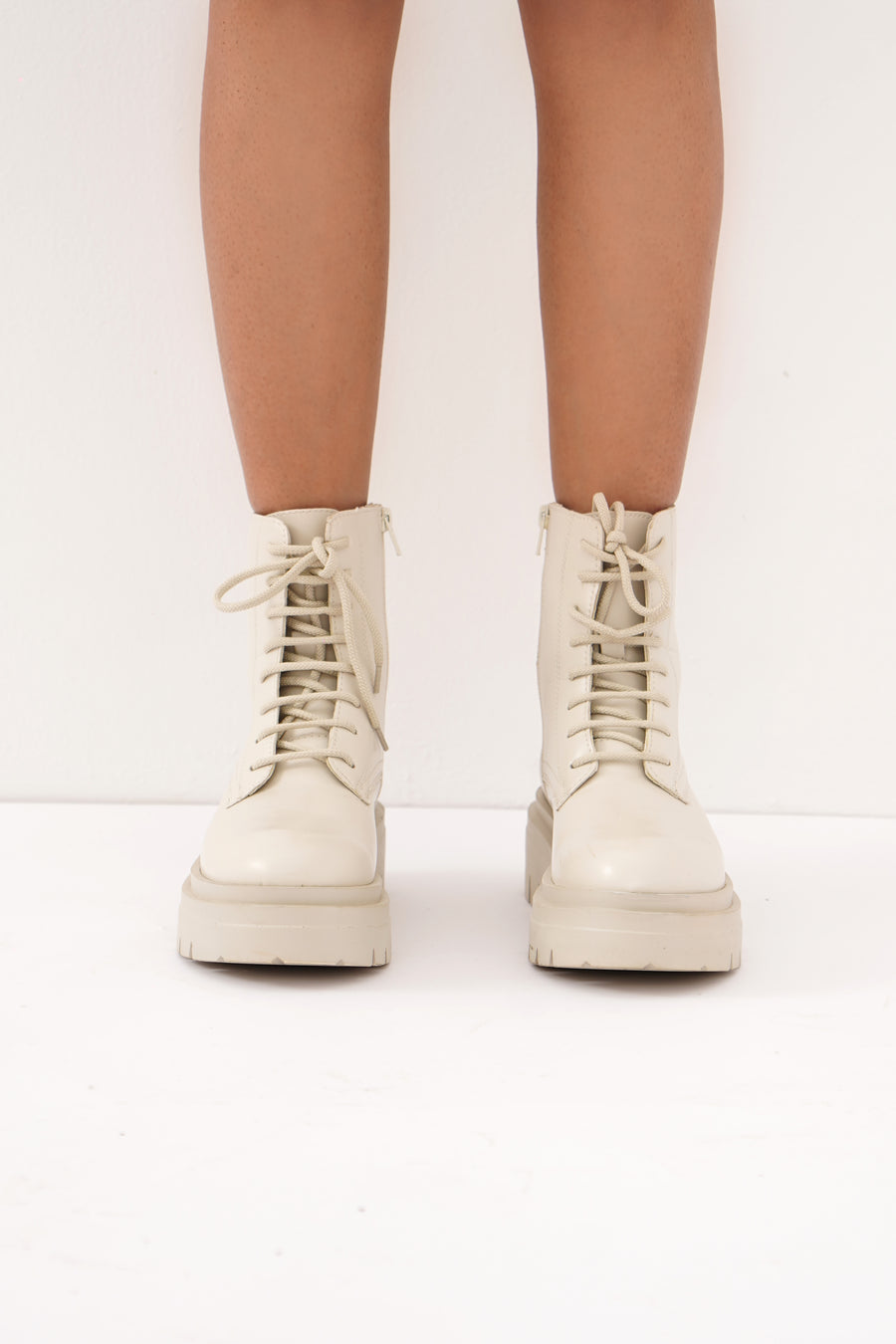 EMBER CHUNKY BOOTS CREAM